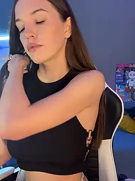 Snapshot of julia_fly chatting on 12/21/24, 12:06 julia fly online show from 12/21/24, 12:06