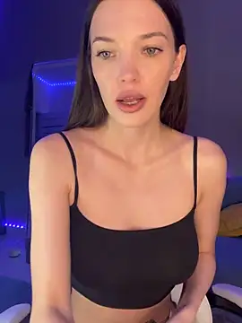 Snapshot of julia_fly chatting on 01/24/25, 12:41 julia fly online show from 01/24/25, 12:41