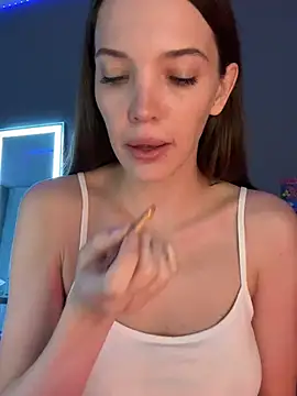 Snapshot of julia_fly chatting on 03/05/25, 04:02 julia fly online show from 03/05/25, 04:02