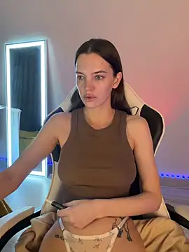 Snapshot of julia_fly chatting on 03/13/26, 09:27 julia fly online show from 03/13/26, 09:27