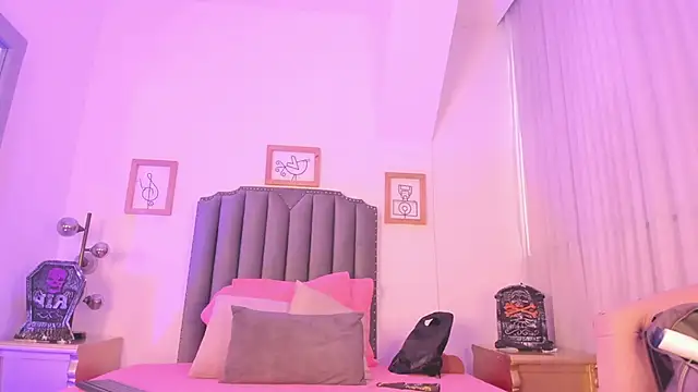 Vega   16 online show from 10/31/25, 11:44