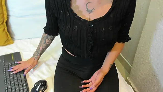 Sabrina Cole online show from 01/08/25, 03:19