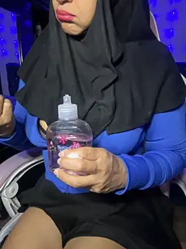 Jameela online show from 09/26/25, 03:43