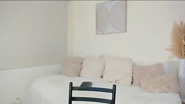 ZOEGARNER01 online show from 02/23/26, 07:00