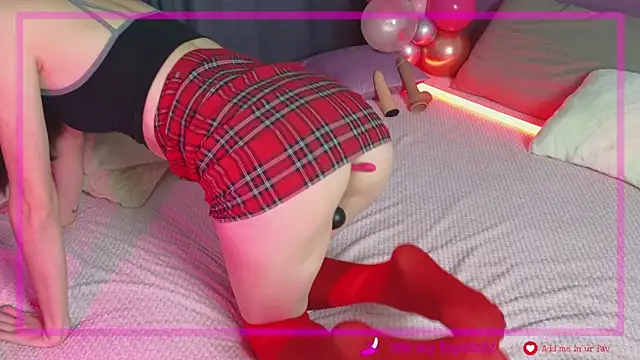 Snapshot of annakromovich chatting on 03/20/26, 05:12 annakromovich online show from 03/20/26, 05:12