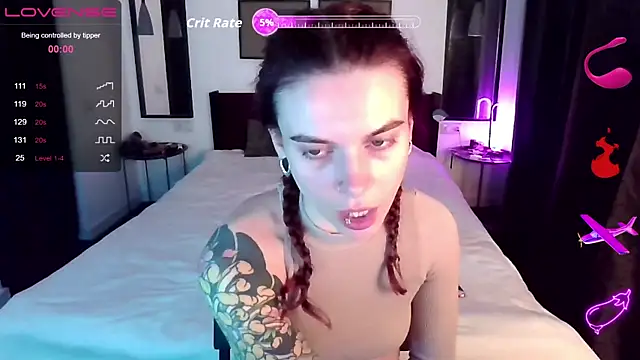 Snapshot of RinaDevil chatting on 04/14/26, 11:27 RinaDevil online show from 04/14/26, 11:27