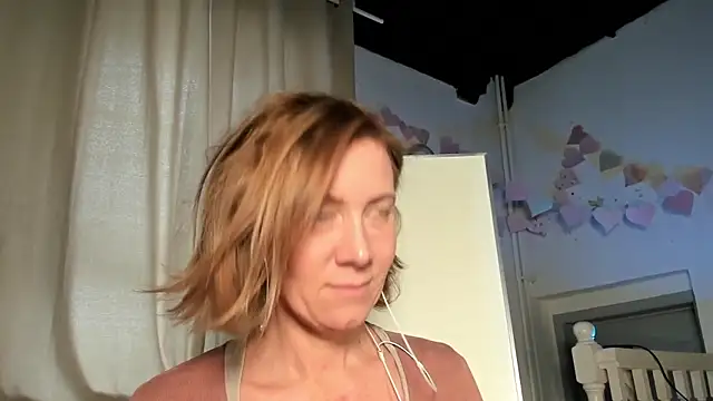 Lola Belgium online show from 02/15/25, 02:44