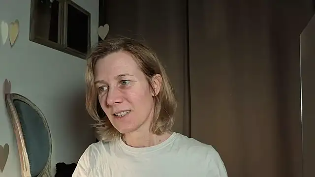 Lola Belgium online show from 03/30/26, 03:46