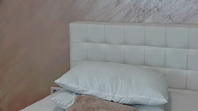 Sierra Halle online show from 01/22/25, 11:21