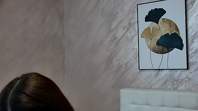 Sierra Halle online show from 01/23/25, 08:13