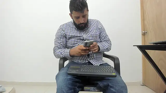 isearchcompany online show from 11/20/25, 08:08