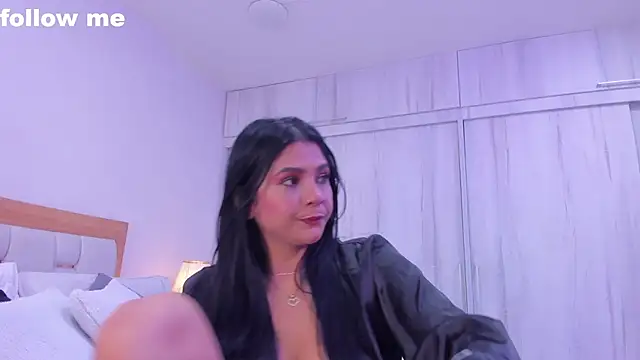 paola rodriguez online show from 02/18/25, 07:09