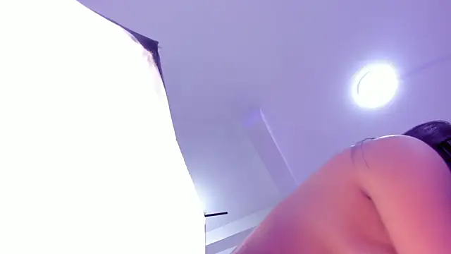 paola rodriguez online show from 02/22/25, 10:20