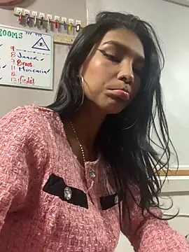 LauraAristizabal online show from 01/26/25, 04:20