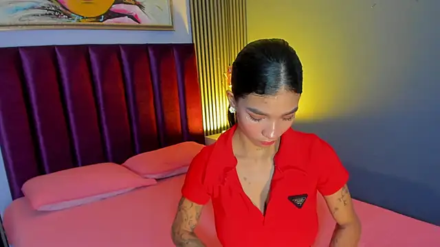 LauraAristizabal online show from 03/31/26, 12:38