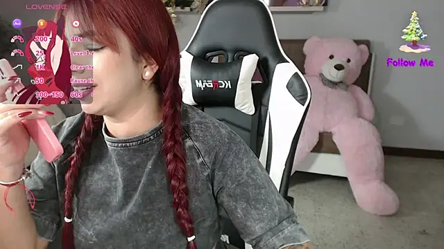 vane lopez  online show from 12/28/24, 09:40