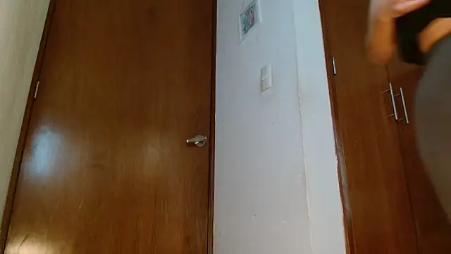 MINI Petite online show from 04/16/26, 05:25