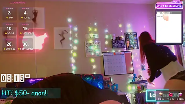 Snapshot of EmmaIsHere chatting on 01/09/25, 12:14 EmmaIsHere online show from 01/09/25, 12:14