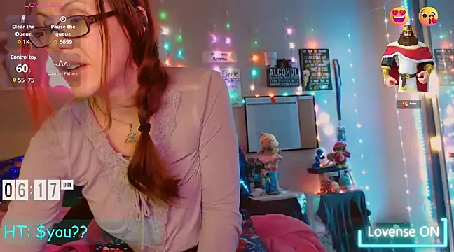 Snapshot of EmmaIsHere chatting on 03/17/25, 12:19 EmmaIsHere online show from 03/17/25, 12:19