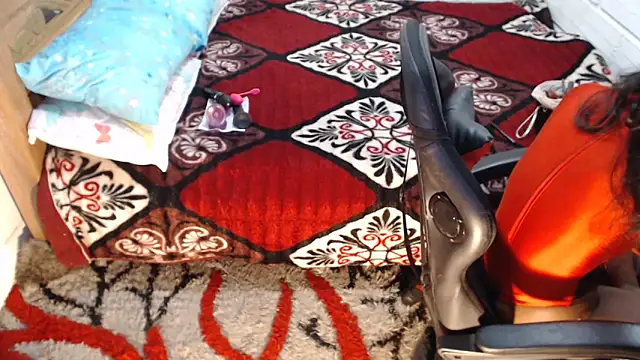 sexyjustin202 online show from 03/05/26, 12:17