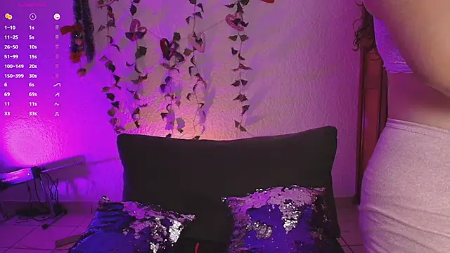 Snapshot of kittylu__ chatting on 03/23/25, 02:26 kittylu online show from 03/23/25, 02:26