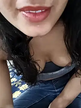 CuteSarikaLIVE online show from 02/11/25, 04:33