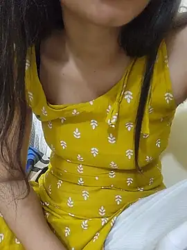Snapshot of CuteSarikaLIVE chatting on 06/26/26, 04:06 CuteSarikaLIVE online show from 06/26/26, 04:06