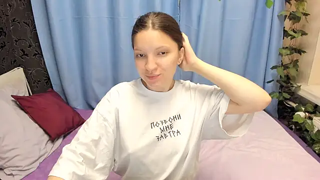 Snapshot of MelaniGrand chatting on 09/09/25, 08:36 MelaniGrand online show from 09/09/25, 08:36