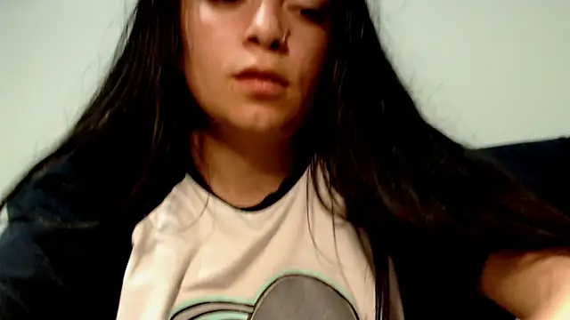 Snapshot of Meghan320 chatting on 01/21/25, 03:54 Meghan320 online show from 01/21/25, 03:54