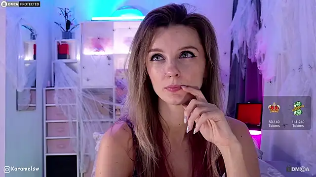 Snapshot of Karamelsw_ chatting on 11/03/25, 10:10 Karamelsw online show from 11/03/25, 10:10