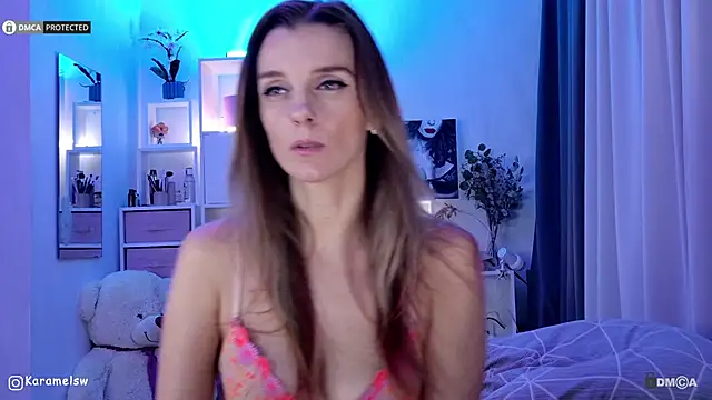 Snapshot of Karamelsw_ chatting on 02/07/26, 10:13 Karamelsw online show from 02/07/26, 10:13