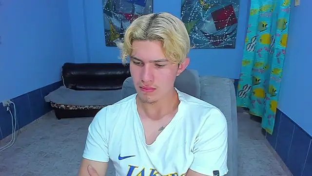 patrik 027 online show from 10/26/25, 05:52