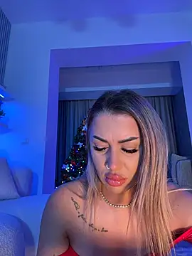 KirstieVegas online show from 12/04/25, 06:27