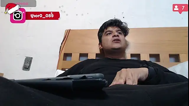 Snapshot of thor000089 chatting on 01/04/25, 12:37 thor000089 online show from 01/04/25, 12:37