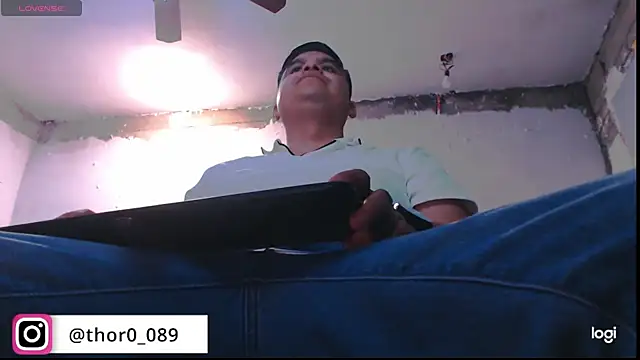 thor000089 online show from 10/14/25, 04:35