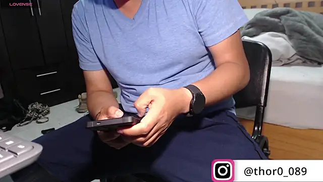 Snapshot of thor000089 chatting on 04/03/26, 04:32 thor000089 online show from 04/03/26, 04:32