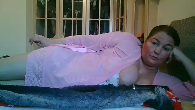 Snapshot of Mileva88 chatting on 03/12/26, 02:34 Mileva88 online show from 03/12/26, 02:34