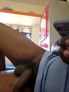 Snapshot of Mallupaiyanaachu chatting on 01/01/25, 06:15 Mallupaiyanaachu online show from 01/01/25, 06:15