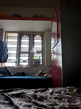 Snapshot of Mallupaiyanaachu chatting on 01/14/25, 03:32 Mallupaiyanaachu online show from 01/14/25, 03:32