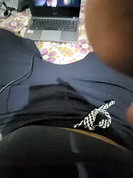 Snapshot of Mallupaiyanaachu chatting on 01/27/25, 01:30 Mallupaiyanaachu online show from 01/27/25, 01:30