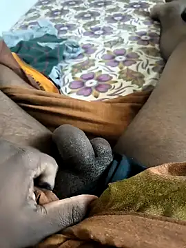 Snapshot of Mallupaiyanaachu chatting on 01/31/25, 08:01 Mallupaiyanaachu online show from 01/31/25, 08:01