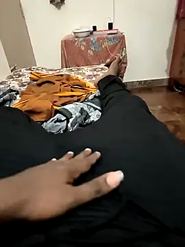 Snapshot of Mallupaiyanaachu chatting on 02/02/25, 01:08 Mallupaiyanaachu online show from 02/02/25, 01:08