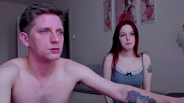 Snapshot of DavidAndSophie chatting on 03/23/26, 11:58 DavidAndSophie online show from 03/23/26, 11:58