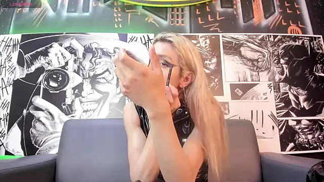 Snapshot of Victoria_Badgal_ chatting on 01/28/25, 07:53 Victoria Badgal online show from 01/28/25, 07:53