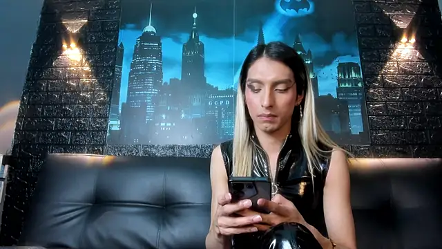 Snapshot of Victoria_Badgal_ chatting on 11/04/25, 08:19 Victoria Badgal online show from 11/04/25, 08:19