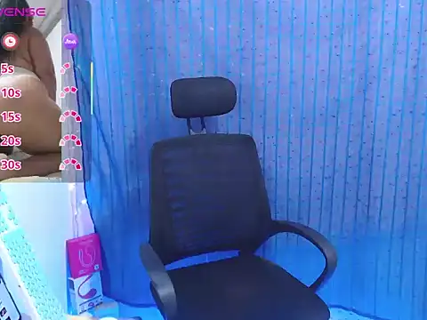 Snapshot of mature_beautifull chatting on 07/21/26, 03:42 mature beautifull online show from 07/21/26, 03:42