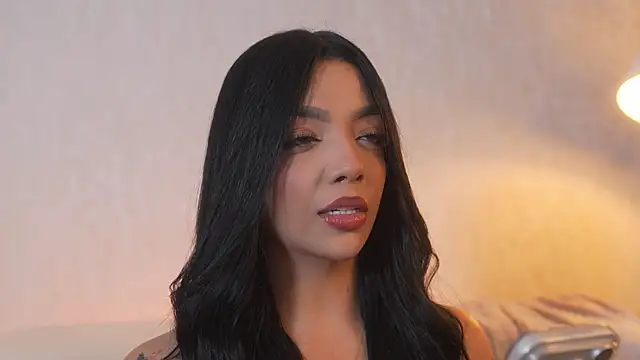 Snapshot of sarah_hiill chatting on 12/03/25, 09:24 sarah hiill online show from 12/03/25, 09:24