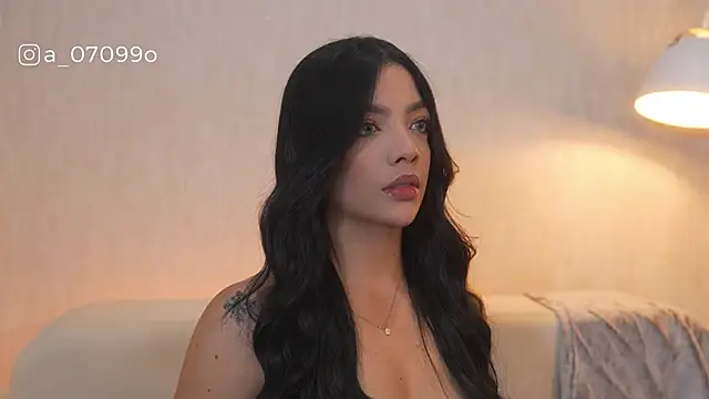 Snapshot of sarah_hiill chatting on 01/07/26, 11:45 sarah hiill online show from 01/07/26, 11:45