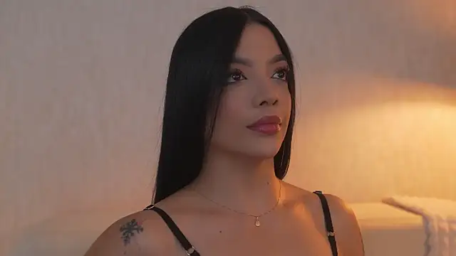 Snapshot of sarah_hiill chatting on 02/28/26, 12:00 sarah hiill online show from 02/28/26, 12:00