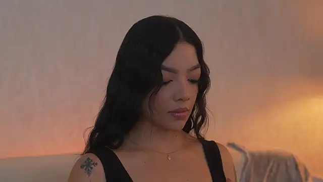 Snapshot of sarah_hiill chatting on 03/14/26, 07:19 sarah hiill online show from 03/14/26, 07:19